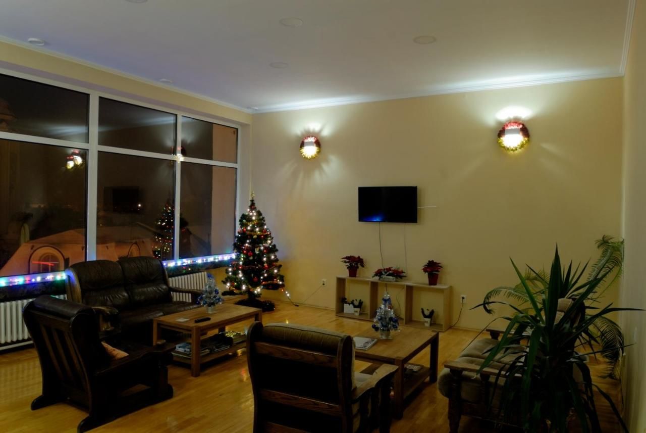 Хостелы Panoramic Hostel Хуст-10